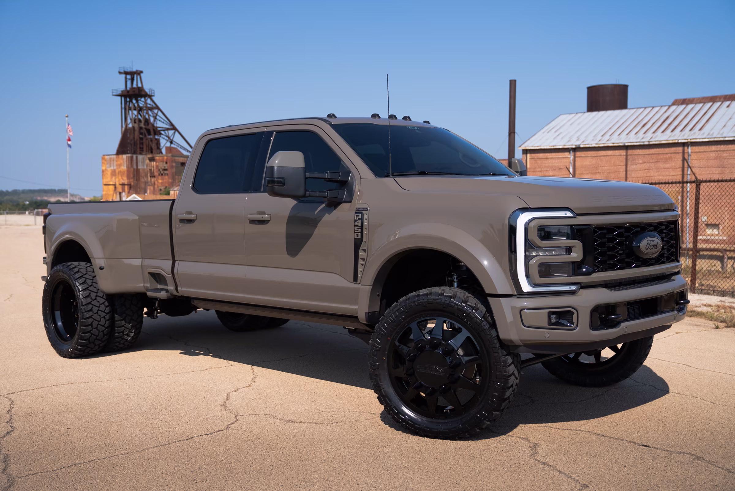 Front three-quarter view of the Marsh Gray Ford F-450 Platinum built by APG Customs