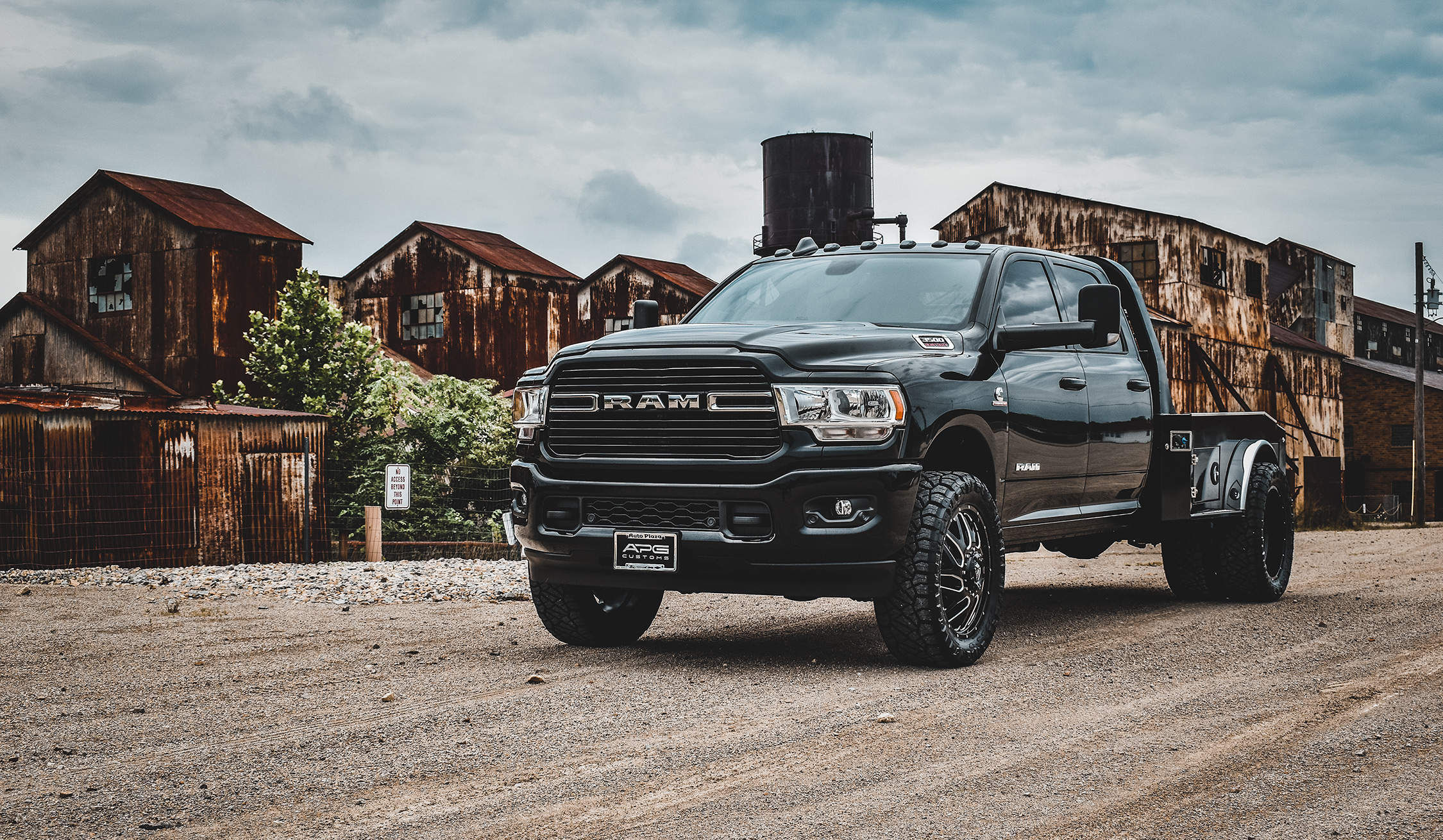 APG Customs vehicle build lineup